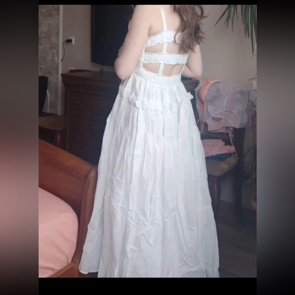 Dress - Picture 3 of 7